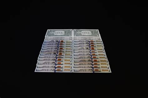 Big Pile of Money 的图像结果