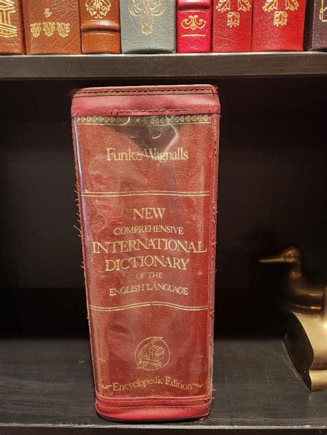 Vintage Funk and Wagnall's New Comprehensive International Dictionary ...