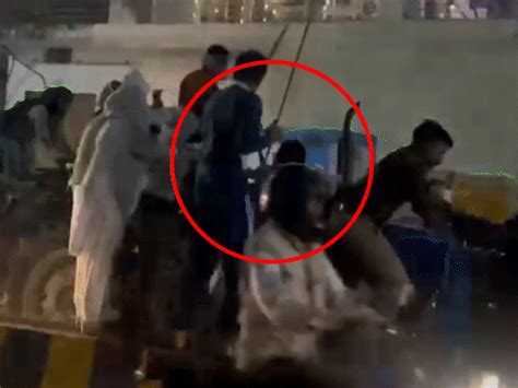 policemen beaten and uniforms torn in hapur devotees return from ganga ...