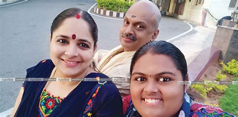 ‘മോൾക്കു വേണ്ടി ഒരാഭരണവും ഇതുവരെ വാങ്ങിയിട്ടില്ല, സ്വർണം വേണമെന്ന് ...