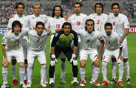 伊朗国足队长在世界杯预赛声援穆萨维遭开除_新闻中心_新浪网