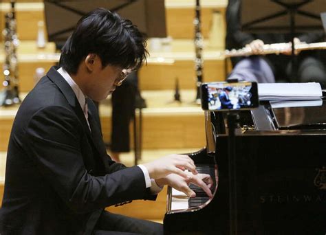 17岁少年黄梓轩，钢琴巡演在北京收官