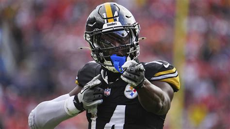 Report: Mecole Hardman, Packers Agree to Contract in Free Agency After ...