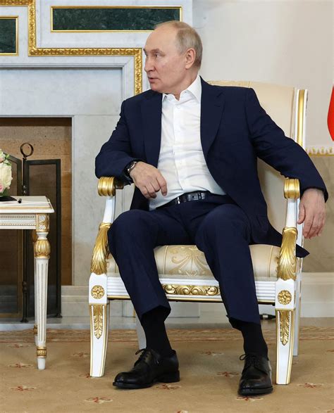What Size Shoe Does Putin Wear at David Greenfield blog