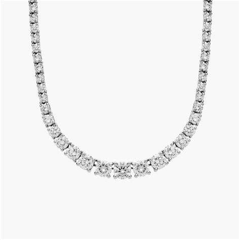 Graduated Diamond Tennis Necklace in 14K White Gold (7 Ct. Tw.)