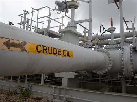 Crude Oil Tests Technical Strength As Iran-Israel Risks Loom: SEBI RA ...