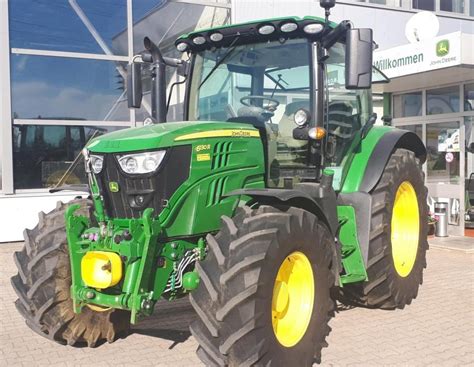 Junger Allround-Hirsch: John Deere 6130 R für rund 110.000 Euro ...