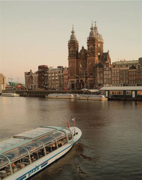 5 Rekomendasi negara yang wajib dikunjungi saat berlibur - zetizen.com