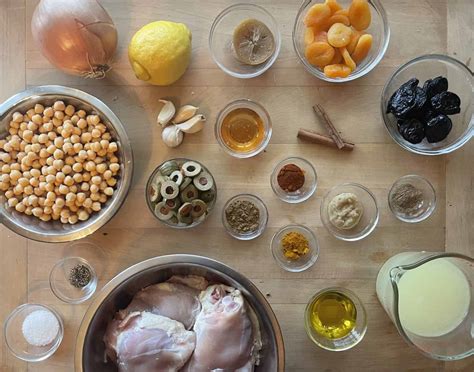 Slow-Cooker Chicken Tagine with Dried Fruit, Olives and Chickpeas - The ...