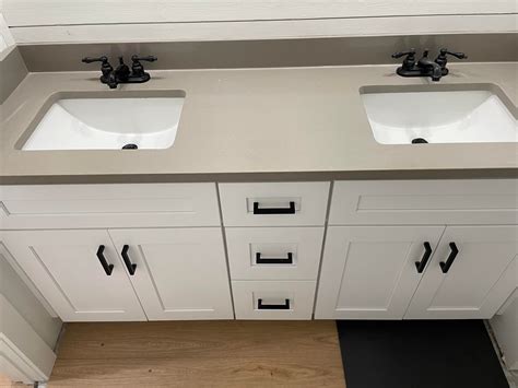 Bathroom floor update : r/HomeDecorating