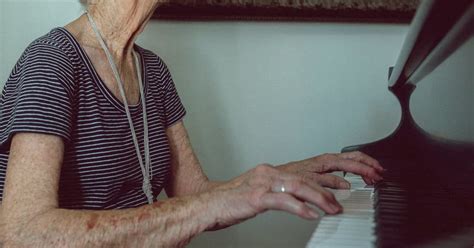 Play Musical Instruments 的图像结果