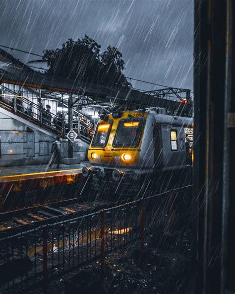 Local Train Wallpaper 的图像结果