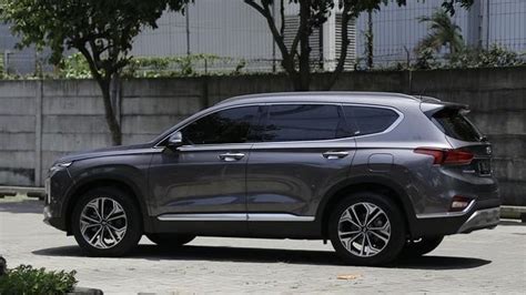 Cek Harga Yuk, Mobil SUV Bekas Hyundai Santa Fe Tahun 2012-2015 di ...