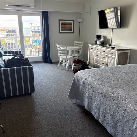 KNAPP'S NARROWS MARINA & INN (Tilghman) - 2026 Inn Reviews, Photos ...