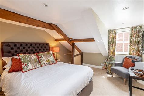 NO93 BOUTIQUE GUEST HOUSE (Easingwold) - Guesthouse Reviews, Photos ...