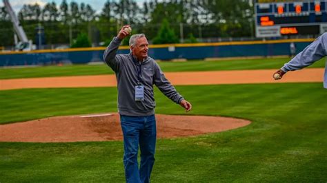 North Carolina Wesleyan legend Mike Fox to be inducted into college ...