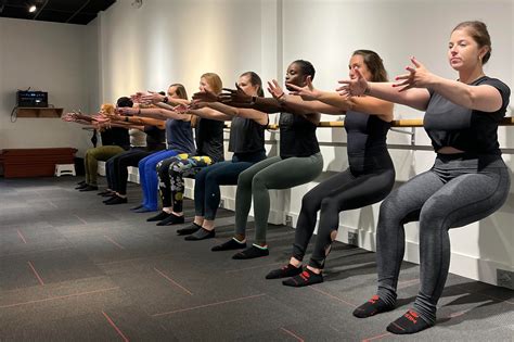 Pure Barre Classes 的图像结果