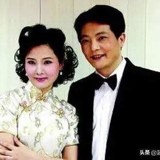 何赛飞：老师的儿子对她一见钟情，结婚30多年，不离不弃_杨楠_父亲_时候