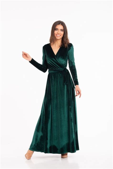 long sleeve velvet wedding dress