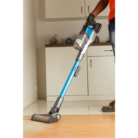 20V MAX* Removable Pack Floor Extension Stick Vac | BLACK+DECKER