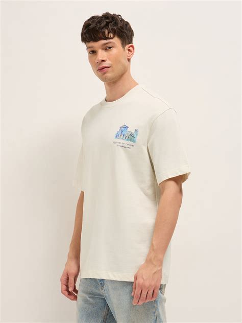 Collection of Stylish Men's T-Shirts | The Bear House – bearhouseindia