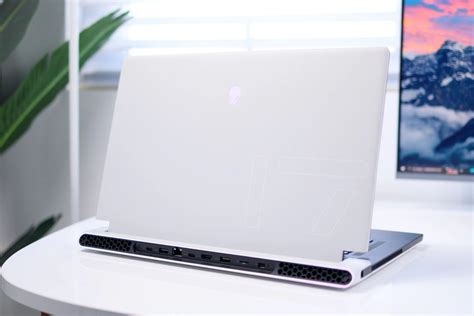 Alienware R17 的图像结果