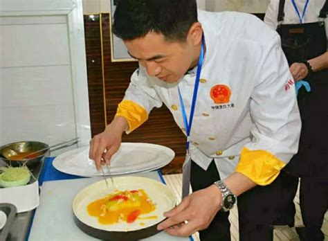 中国烹饪大师周莹（百佳厨艺访谈第3期） - 舌尖上的重庆官网
