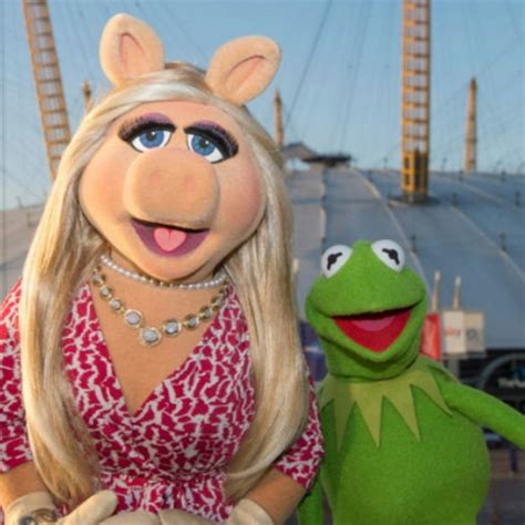 Miss Piggy And Kermit Quotes AFI Movie Club: THE MUPPET CHRISTMAS