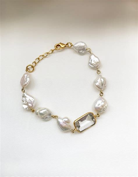 In rain & snow – HANNAN Jewelry