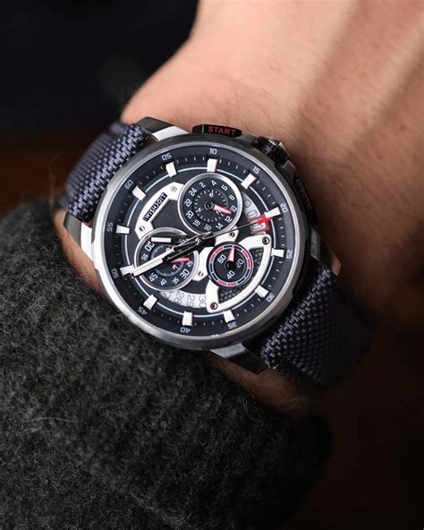 Who invented the round watch? - Wishdoit Watches – WISHDOIT Watches