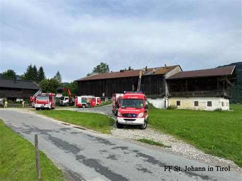 Sturm reißt Dach ab - UnserTirol24