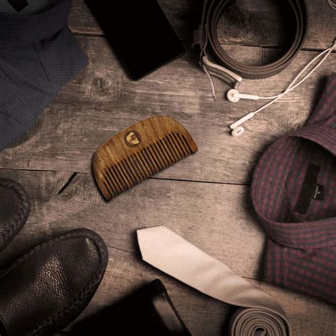 Buy BEARDO COMPACT WOODEN COMB Online & Get Upto 60% OFF at PharmEasy