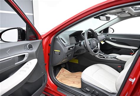 근데 요즘 현기차 흰색내장재 & 시트 나오던데.. 관리 어떻게 하세요?? - 자동차 - 에펨코리아