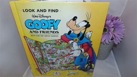 Vintage 1993 Walt Disney's Goofy and Friends Look and Find Book Hunt ...