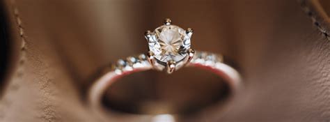 The Ultimate Guide to Buying Lab-Grown Diamond Rings Online