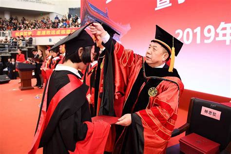 国务学院举行2021年研究生毕业典礼暨学位授予仪式_综合新闻_上海交通大学新闻学术网