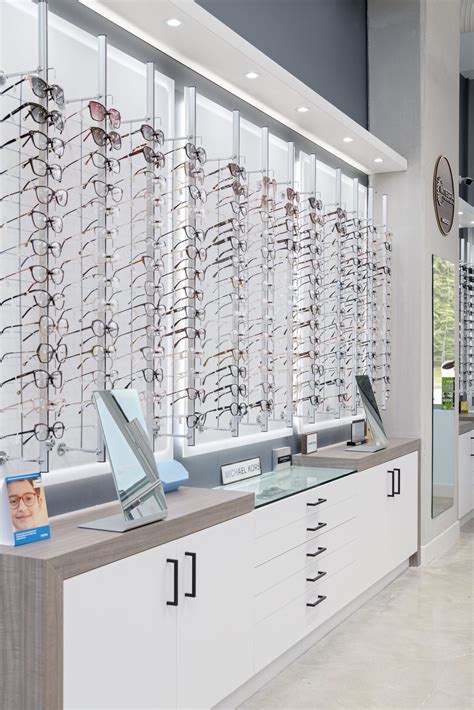 Integra Eyecare Centre Vancouver - Clean and Modern Eye Clinic