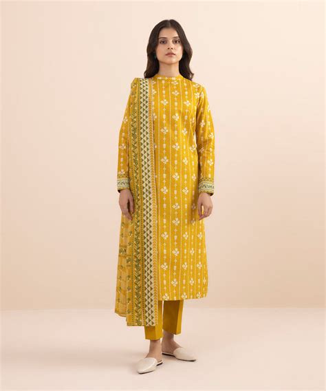 Sapphire 3PC Lawn Collection – U3P-DY24D1-7 – YourLibaas