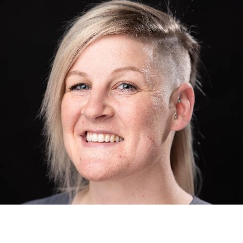 WatchMeFly | Pilot Profile - Carolanne Walter