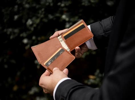 Ekster Trackable MODULAR BIFOLD Wallet Classic – Wearables