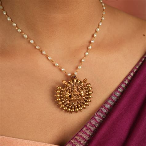 Akshita Pendant in 92.5 Silver with Red Spinal Stone – DivasMantra