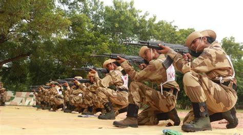 CISF To Induct First-Ever All-Women Commando Team Into Core Operations ...