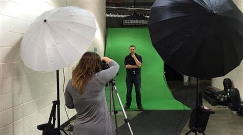 Technology Greenscreen 的图像结果