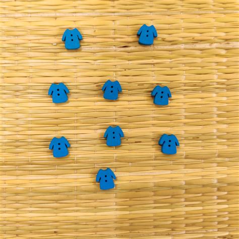 Pack Of Four Blue Shirt Button – Sanskruti