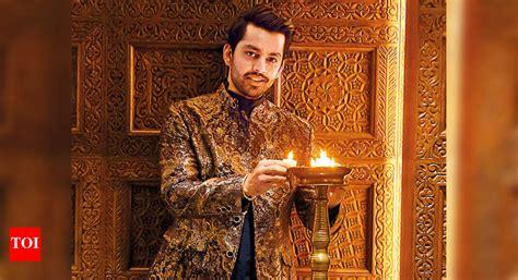 Himansh Kohli: Dilli ki Diwali parties ka level alag hota hai | Hindi ...