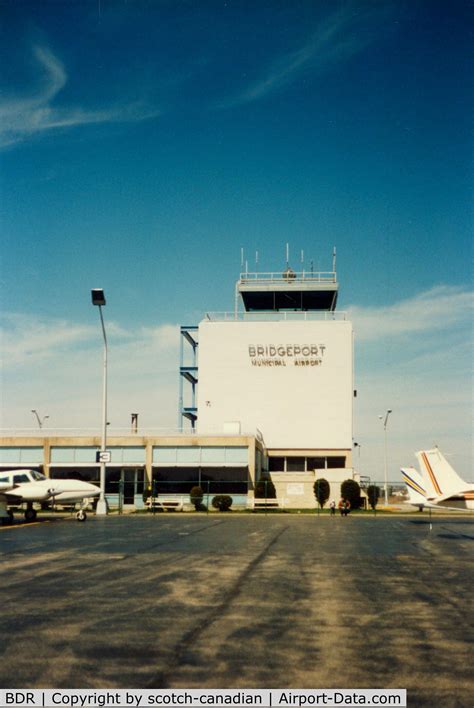 Igor I Sikorsky Memorial Airport (BDR) Photo