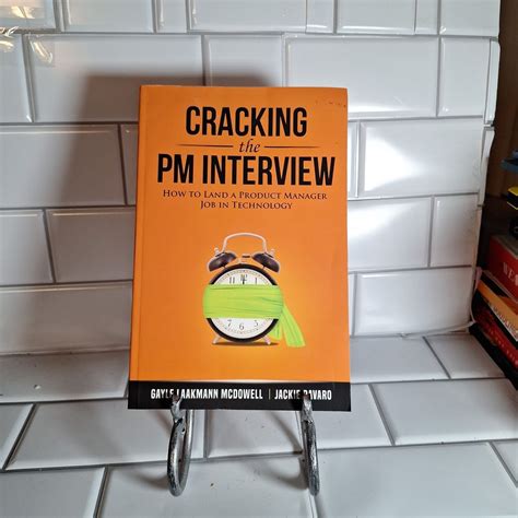 Cracking the PM Interview by Gayle McDowell, Paperback | Pangobooks