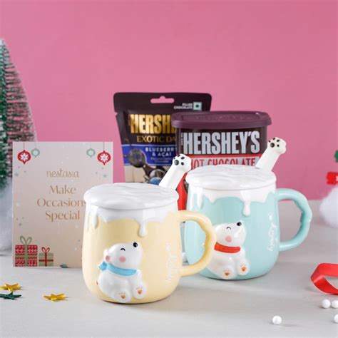 Hug In A Mug Christmas Hamper Set Of 4 Online - Premium Gift Hamper ...