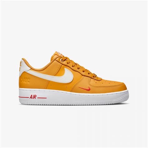 Buy Yellow & White Nike Air force 1 '07 SE Shoes for Women Online ...