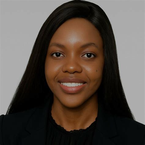 Refilwe Queen M | Meer